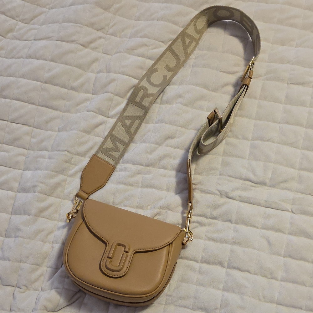 Marc Jacobs Beige Crossbody Bag with Logo Strap